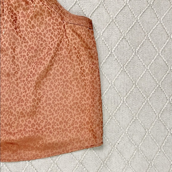 Sleeveless Halter Top - Picture 16 of 16